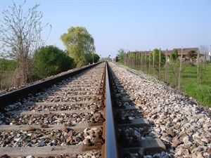Pendolari: Adiconsum, disagi sui treni regionali della Bari-Foggia e silenzio dalla Regione e da Trenitalia