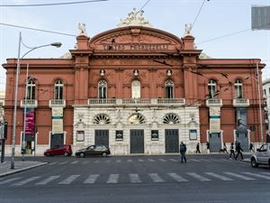 PETRUZZELLI: I SINDACATI E LE RSA OCCUPANO SIMBOLICAMENTE IL TEATRO CONTRO IL ‘CODICE DELLO SPETTACOLO DAL VIVO’