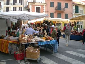 Mercato Grottaglie: inaccettabile il rifiuto del Sindaco D’Alò al dialogo con la Cisl